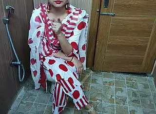 hindi stepmom catches sneaky 18+ teen stepson, loves toilet dirty talk ride