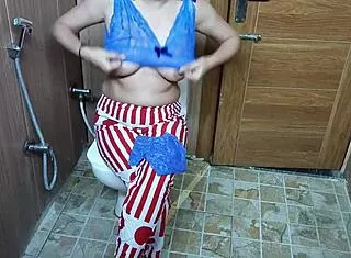 hindi stepmom catches sneaky 18+ teen stepson, loves toilet dirty talk ride