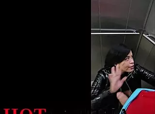 i fucked neighbor's stepmom in medellin elevator colombia