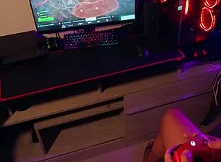 roommate caught gaming... wants cock in tight bct now 😈🍆💦