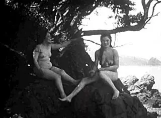 Vintage Hairy Pussy Nudes Pose in Nature Outdoors