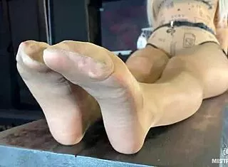 goddess feet in pantyhose tease toes closeup desk mistress!