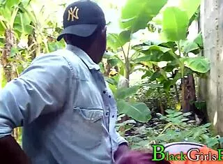 rodrigo sneaks chioma into the bush for wild pounding as villagers nearly spot them