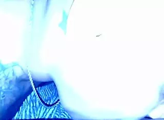 eatin my thick wife's fat shaved pussy up close homemade voyeur 😋💦🍑