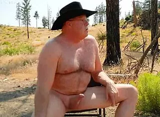 SIMSCRISTIAN05 Naked Sheer Walk Sits in Burn Public Flash!