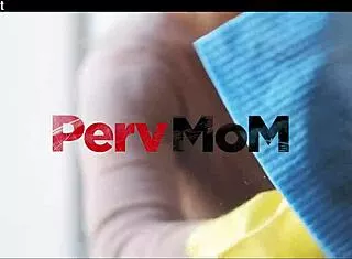 stepmoms teach anatomy with horny riding and cumshots twist