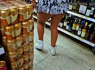 Venezuelan Hotwife Flashes Big Ass Supermarket Cuckold Medellin