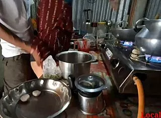 Young Indian Webcam Amateur Fucks Servant Bent Over Doggystyle in Kitchen Homemade