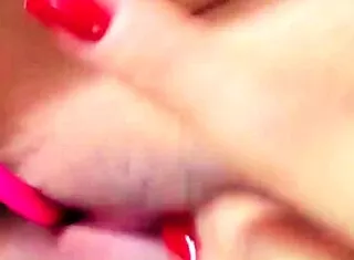 swing girl's juicy fat pussy video begs worship!