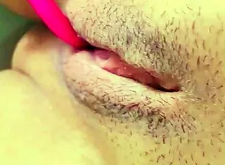 swing girl's juicy fat pussy video begs worship!