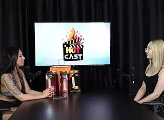 Vivan Lola and Vitória Beatriz's Saucy Interview Full of Brazilian Swingers Putaria