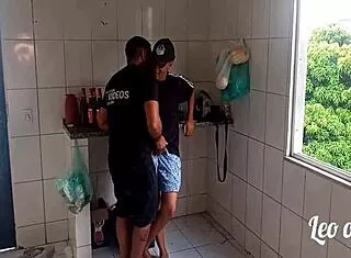fui ver minha prima agatha kent e a sapatão mandy may no xtube 😏👗