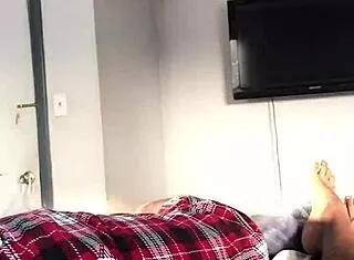 bold morning handjob wakes up right