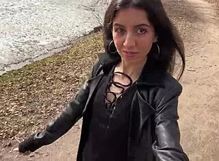 i walked park with dripping cum on face from public blowjob 💦😈