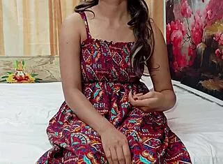innocent college girl, you lost your virginity to senior in hostel?