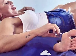 Tickling settles curvy massage debt humiliatingly