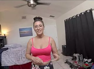 Jasper Nyx Stepmom Begs for Bill Help Creampie