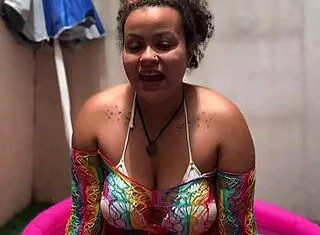 Chubby latina bbw farts during barefoot poolside yoga