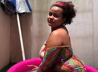Chubby latina bbw farts during barefoot poolside yoga
