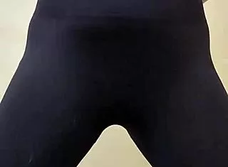 Yoga pants tease! Dildo sucking twerk big ass ride!