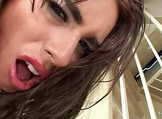 i'm shakin' seein' naomi's perfect latina ass gape from deep anal creampie in nylons!