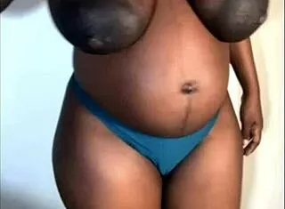 suck this pregnant ebony pussy before fucking it nice and slow