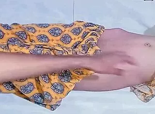 Desi teacher pounds schoolgirl ass in viral mms homemade