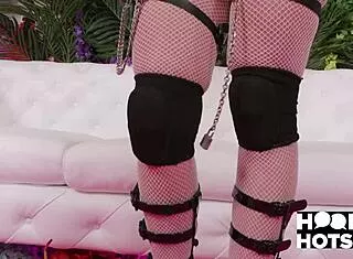 jennifer white craves nade nasty's huge cock in ass