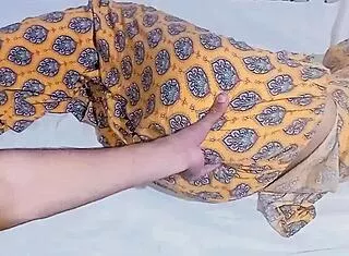 Desi teacher pounds schoolgirl ass in viral mms homemade