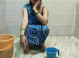 Stepmom Begs Stepsons Cock While Cleaning Clothes!