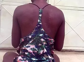 Crazy African Twerker Dances To Nigerian Afro Beats