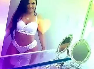 god my tanned brunette queen bee ass looks so hot in lingerie 😍 wanna creampie?