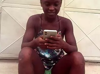 Crazy African Twerker Dances To Nigerian Afro Beats
