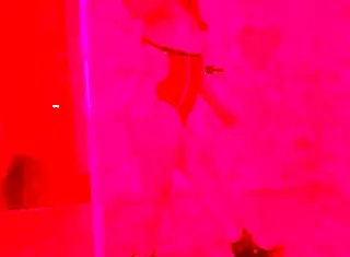 Miriam dances hot before steamy hotel pounding