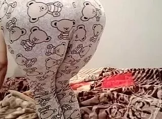 Hey arab milf, your downblouse cleaning got me staring hard?