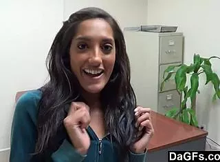 i strip in office desk n orgasm wild dagfs