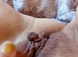gretala shakes her fat curvy pussy while dancing homemade european style