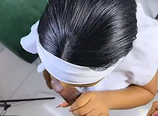 yo this real queen diva goes deepthroat on that bbc till she squirts!