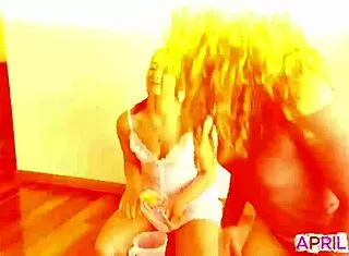 Stepdaughter guzzles pee in toilet threesome whore?