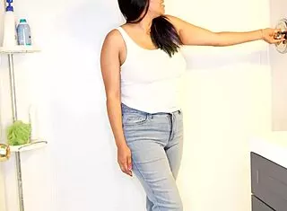 latina wets jeans and panties then strips for hot shower 💦🚿