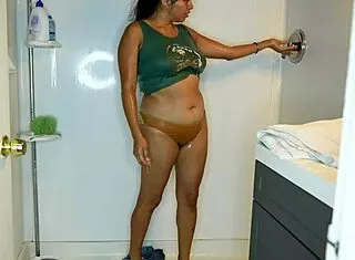latina wets jeans and panties then strips for hot shower 💦🚿