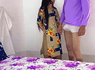 Desi chachi big ass pussy wrecked by massive cock??