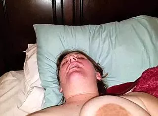 pregnant squirter squats hard