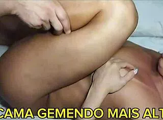 dei gostoso pro seguidor d4 swing... gozei na lingua dele!