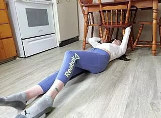 athletic stepmom yoga stuck squirting bent over doggystyle dripping