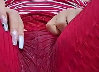 colombian rubs wet coño through leggings dirty talk