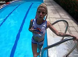 Hey lola bunny ashley rose teases her wet skinny body poolside