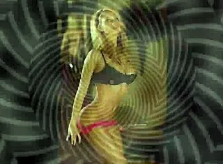 erotic mistress lisa rewards tricked slave