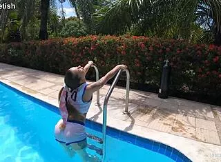 Lola Bunnies Yessica Bunny Pool Outdoor Ass Pound!
