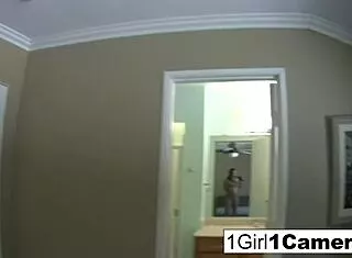 oh sexy kirra lynne alone... umm my pussy so wet now